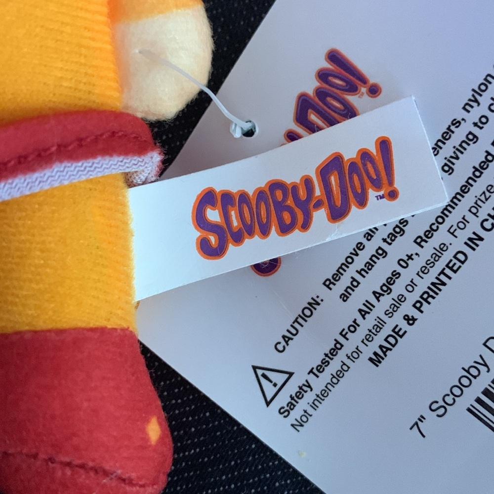 🕵️‍♀️💖 Mystery Solved: You Need This Velma Plush in Your Life! 🧡💗 - Picture 4 of 10